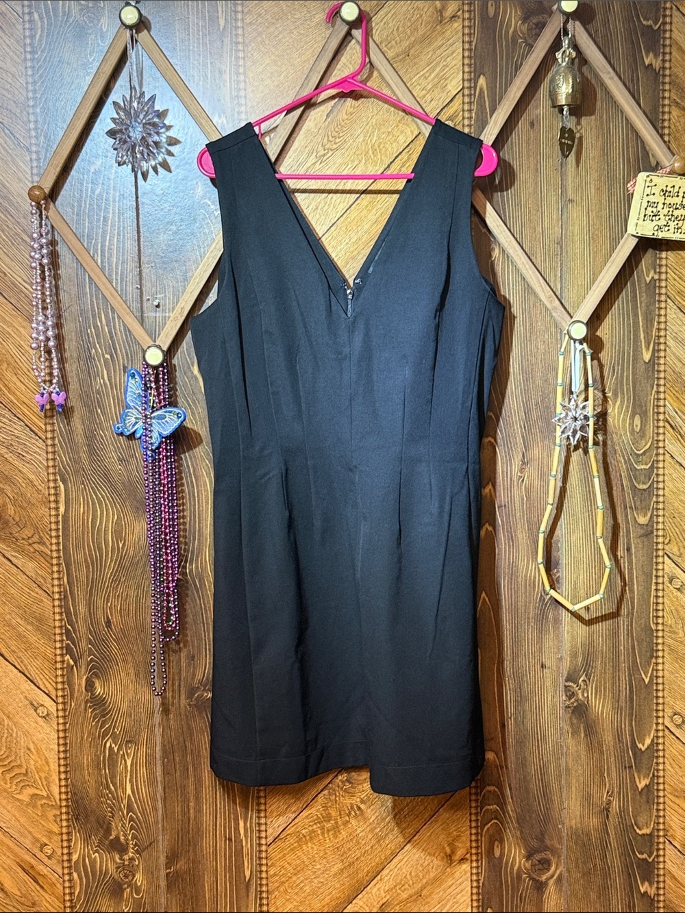 Banana Republic Black V-Neck Sleeveless Mini Sheath Dress
